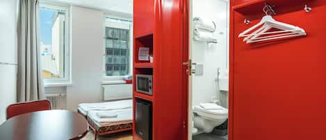 Chambre Familiale | Chambres insonorisées, Wi-Fi gratuit, draps fournis