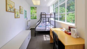 Deluxe-Dreibettzimmer | Kostenloses WLAN, Bettwäsche