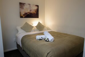 Ensuite Double (Private Room) | Free WiFi, bed sheets