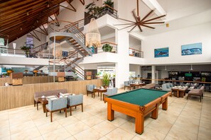 Breakfast, lunch, dinner served; Peruvian cuisine, garden views