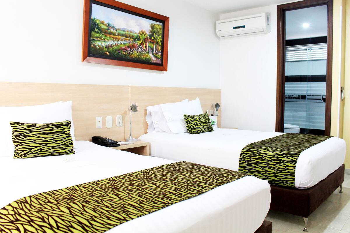Minibar, in-room safe, desk, iron/ironing board