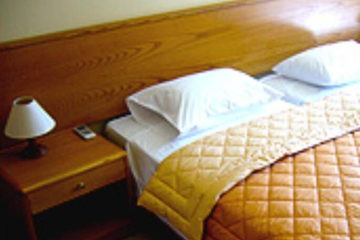 Apartamento | Cofres nos quartos, ferros/tábuas de passar roupa, berços grátis