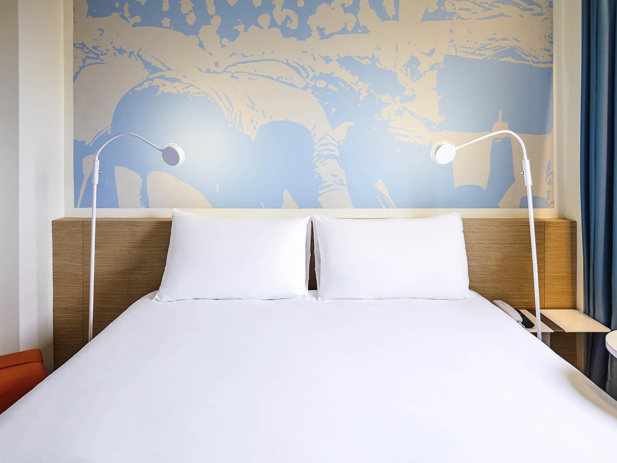 standard suite, 1 double bed with sofa bed | premium bedding, pillow-top beds, desk, soundproofing