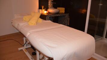 Couples treatment rooms, Turkish bath, Thai massages, sports massages