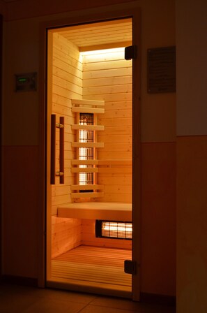 Couples treatment room(s), Turkish bath/hammam, Thai massages - Hotel Ladina (Campitello di Fassa)
