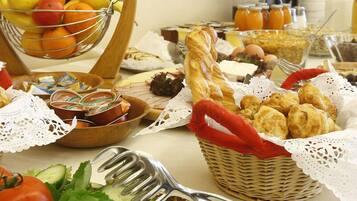 Desayuno buffet incluido todos los días