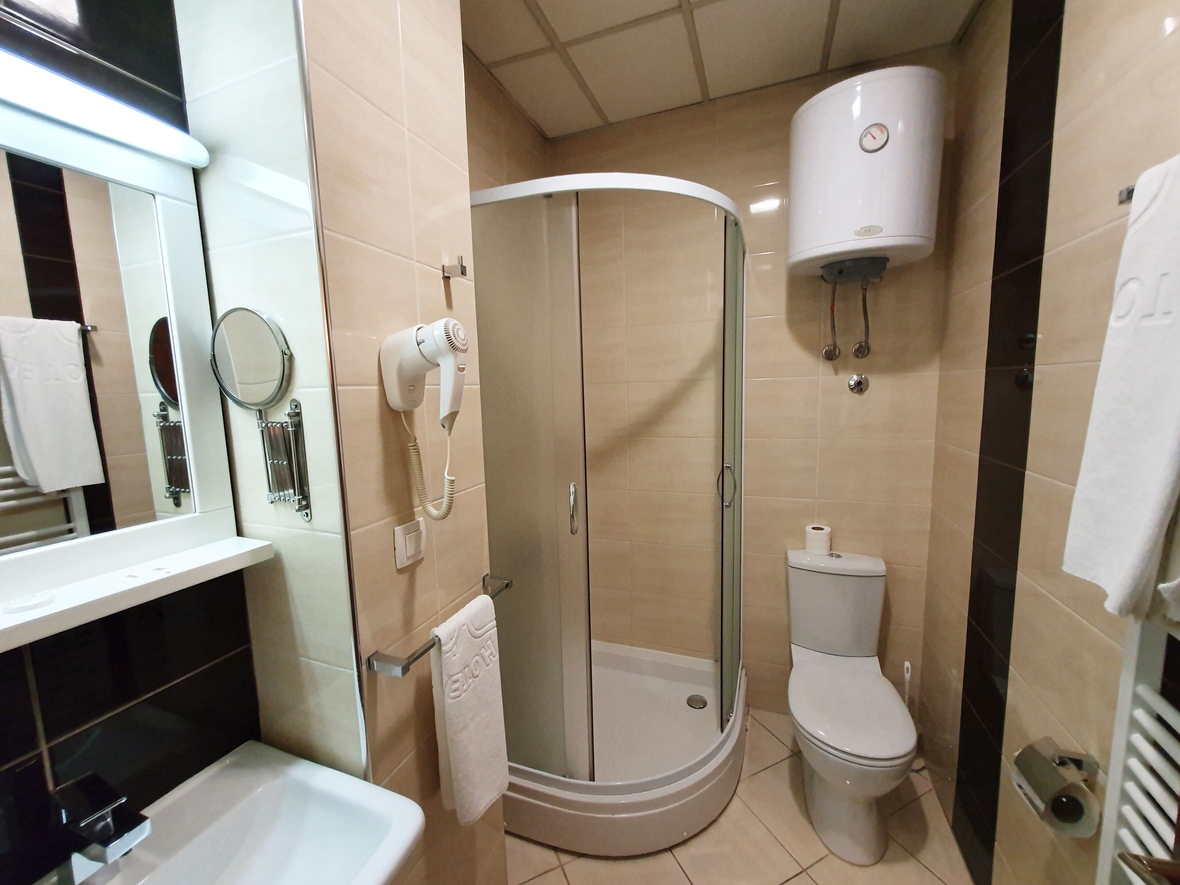 shower, free toiletries, hair dryer, slippers