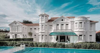 Macalister Mansion