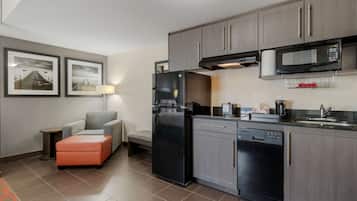 Fridge, microwave, coffee/tea maker
