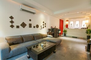 Sala de estar en el lobby