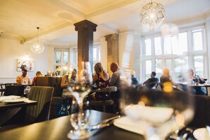 Frühstück, Mittagessen, Abendessen, britische Küche 