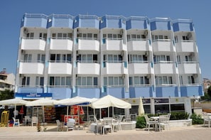 Mặt tiền nơi lưu trú