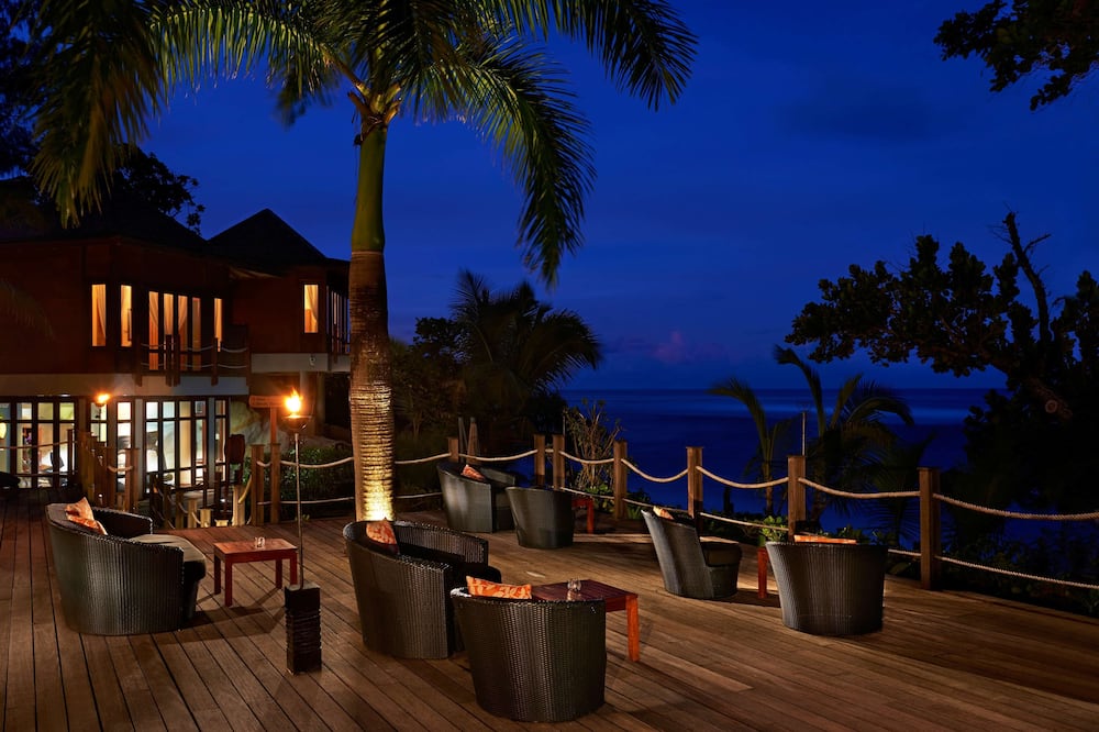 DoubleTree by Hilton Seychelles - Allamanda Resort & Spa
