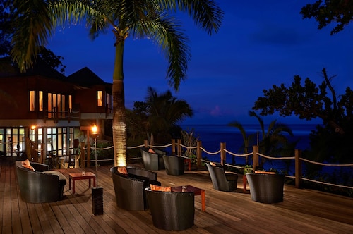 DoubleTree by Hilton Seychelles - Allamanda Resort & Spa