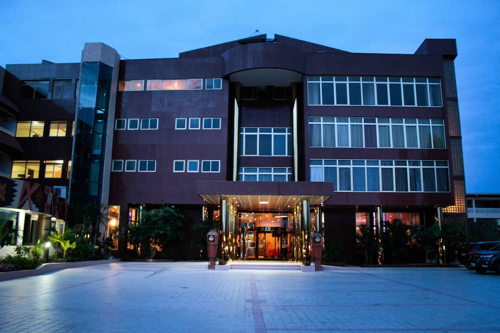Royal Nick Hotel