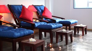 Körperbehandlungen, Aromatherapie, Körperpeelings, Gesichtsbehandlungen