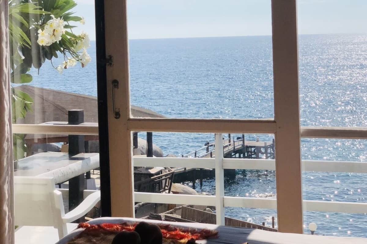 Deluxe Sea View