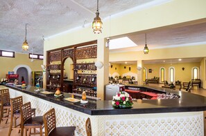 Pool views, open daily - PrideInn Flamingo Beach Resort & Spa Mombasa (Mombasa)