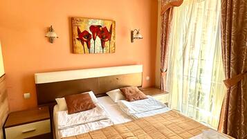 Standard Double or Twin Room | 1 bedroom, individually decorated, individually furnished, desk