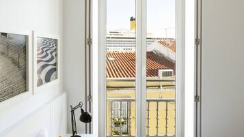 In-room safe, individually furnished, desk, soundproofing