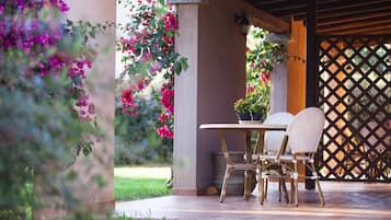 Studio, dapur kecil | Teras/patio