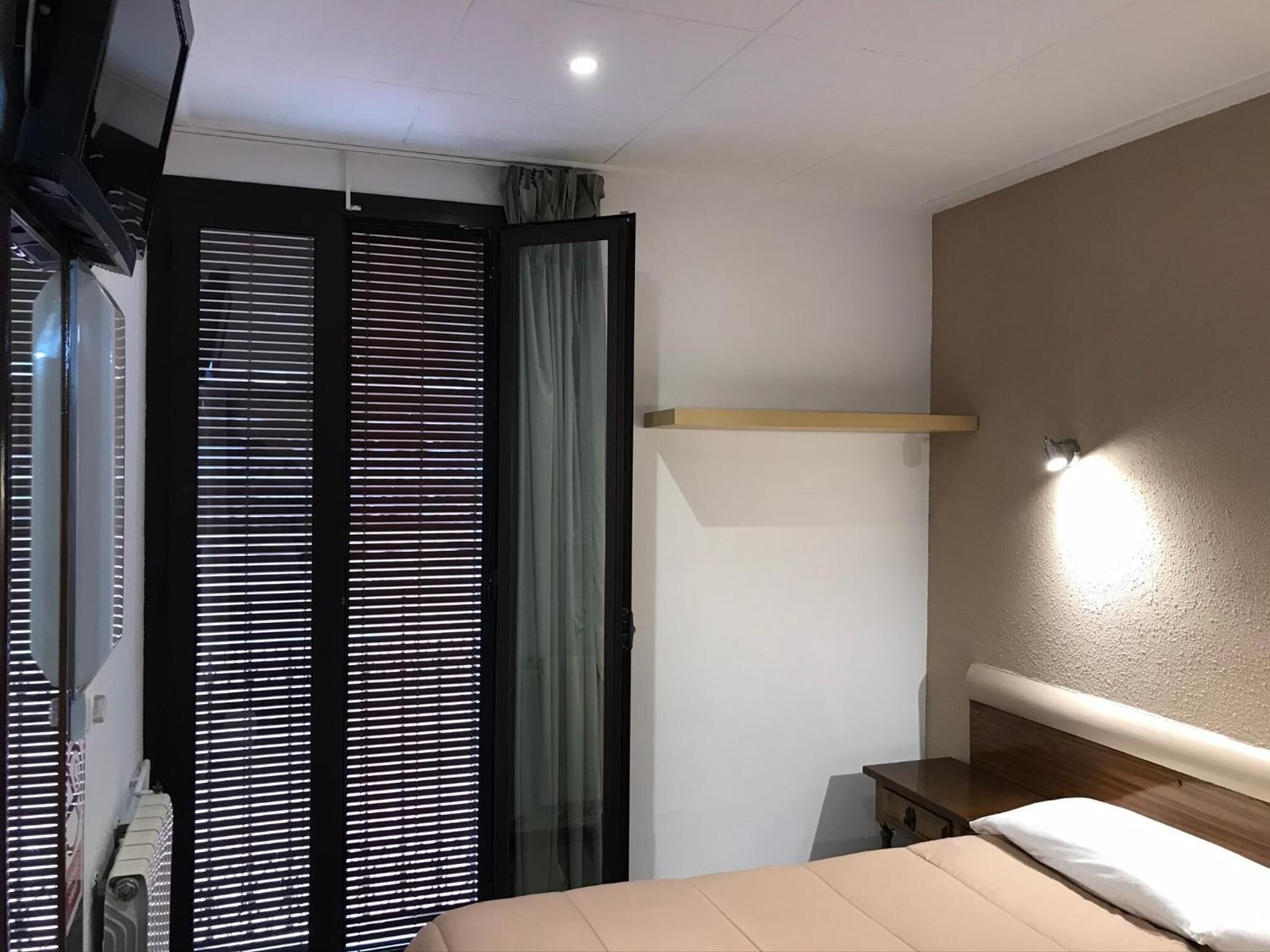 Foto - Hostal Radio Barcelona