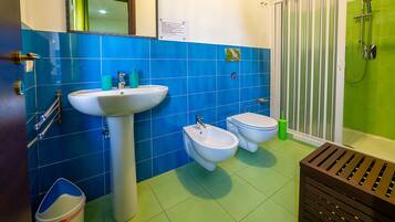 Basic Double Room, Private Bathroom | Bathroom | Shower, free toiletries, hair dryer, bathrobes