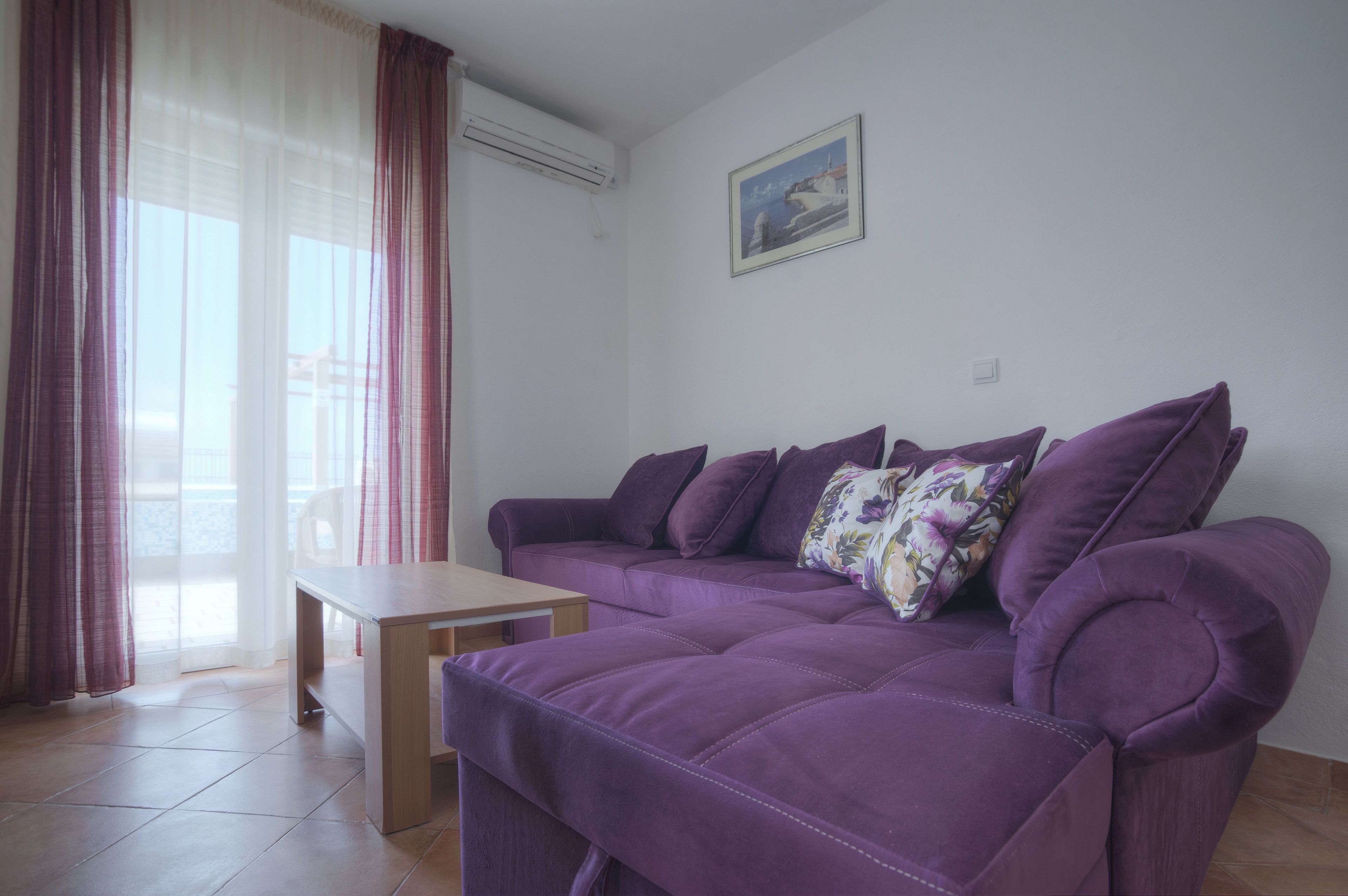 Apartamento standard, 1 quarto, vista para o mar | Área de estar | TV