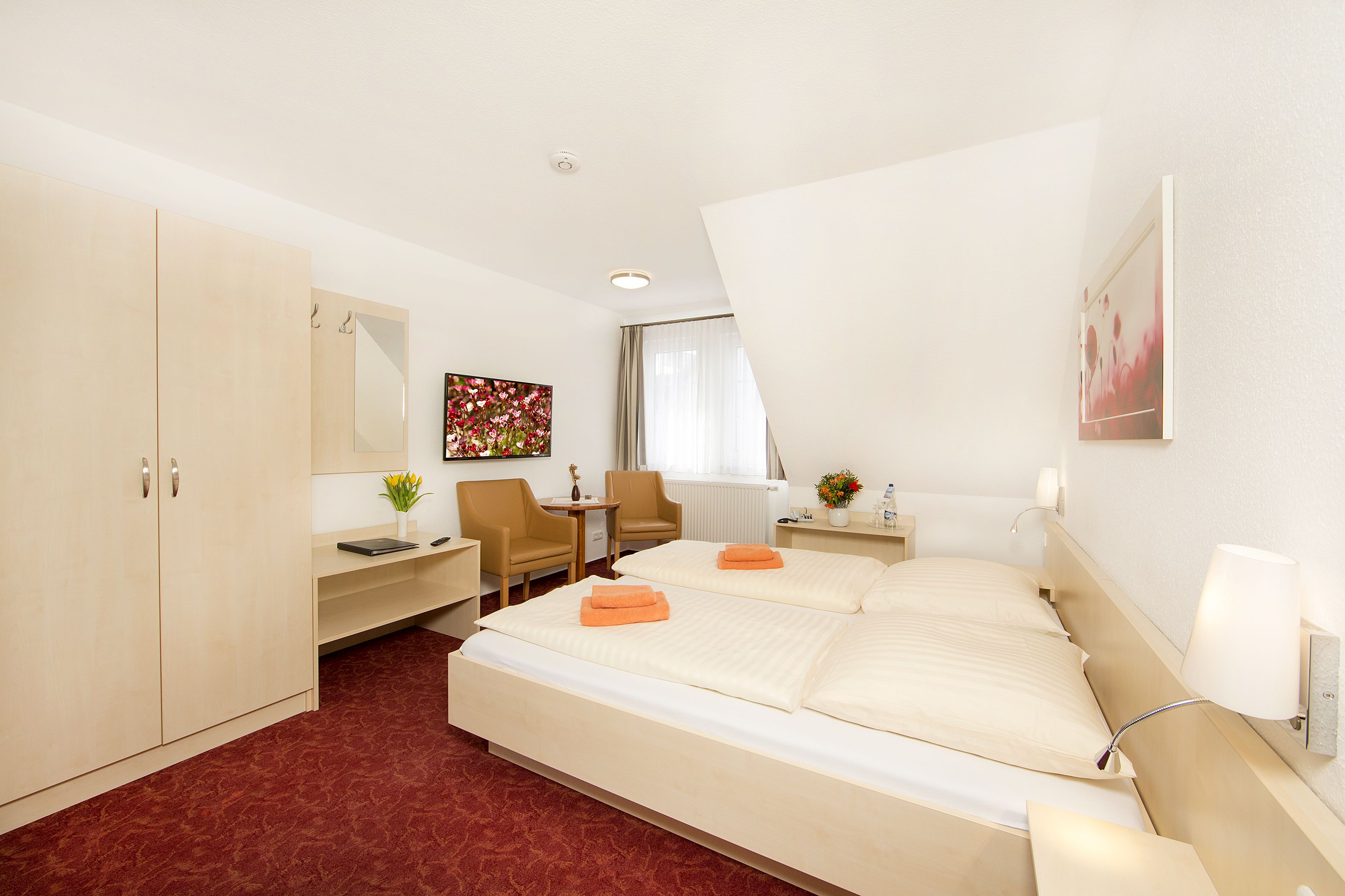 individually furnished, cots/infant beds, free wifi