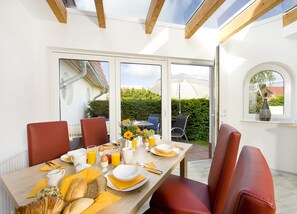 Condo, 1 Bedroom, Terrace | In-room dining - Ferienhotel Bernstein (Trassenheide)