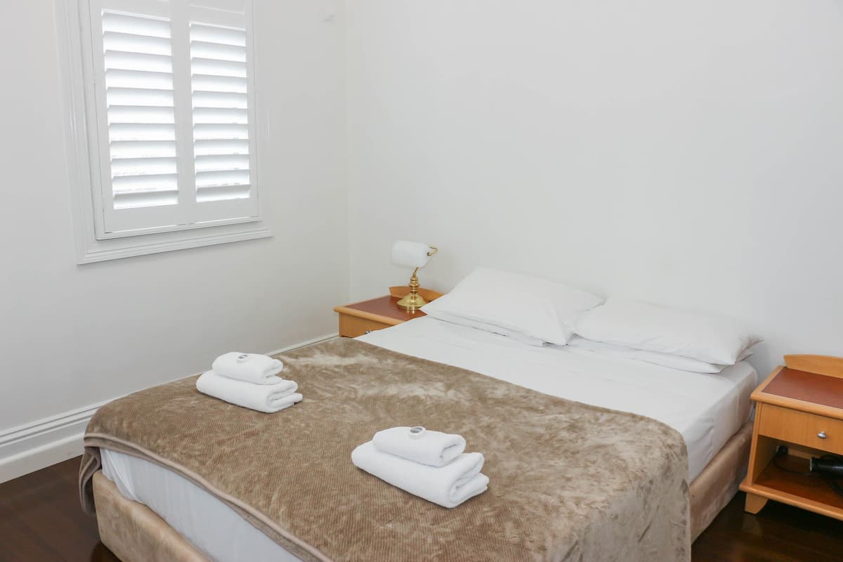 Room, Ensuite