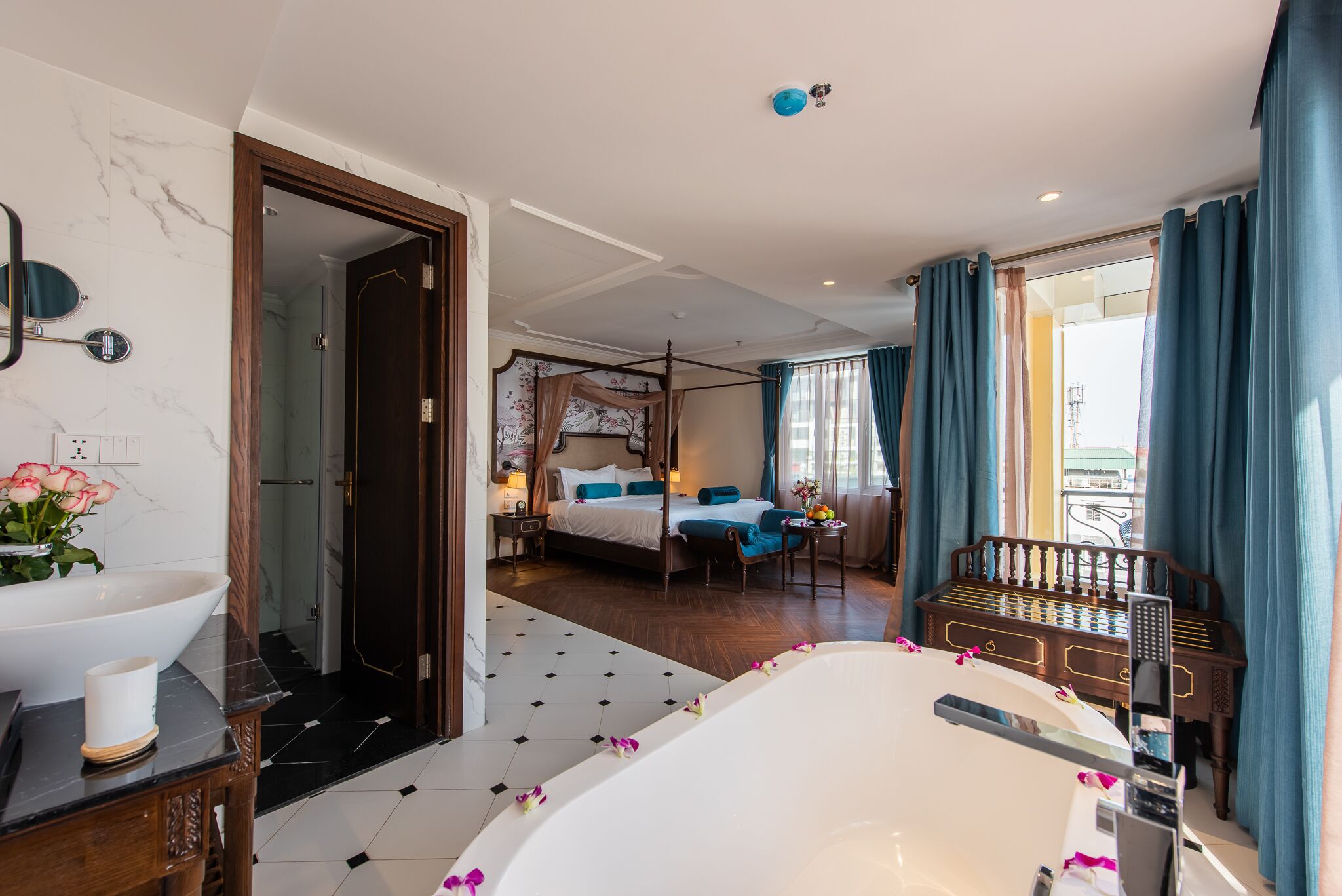 In-room safe, desk, blackout curtains, soundproofing
