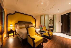 Deluxe Double or Twin Room, Internal Window | セーフティボックス (室内)、デスク、遮光カーテン、防音設備