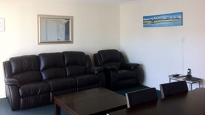 Unclassified image, 3 of 22, button - Hawks Inn Motel (Upper Hutt)