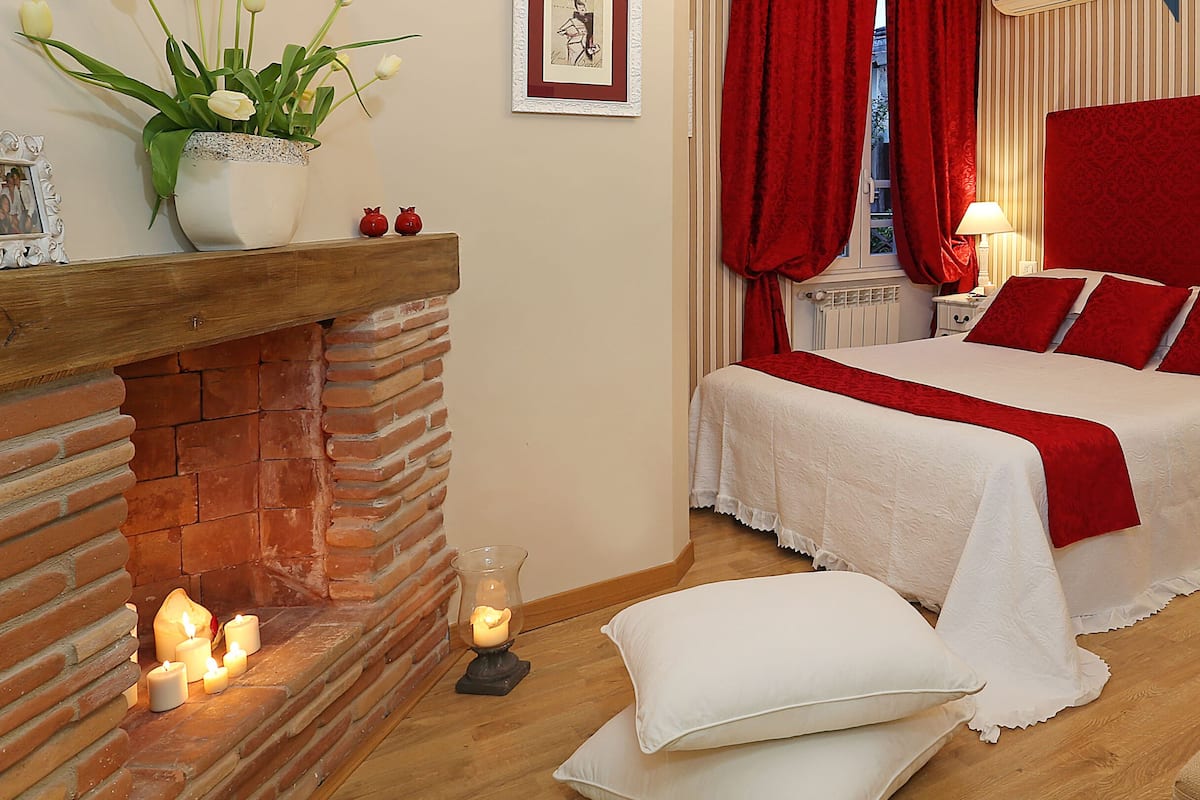 Standard Double Room, City View | Soundproofing, free WiFi
