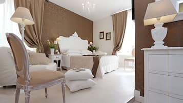 Superior tweepersoonskamer, uitzicht op de stad | Geluiddichte muren, gratis wifi