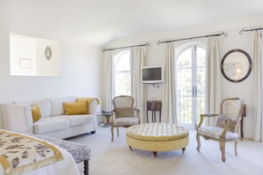 Tower Suite | View from room - Villa Howden (Margate)