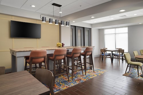 Hampton Inn Magnolia