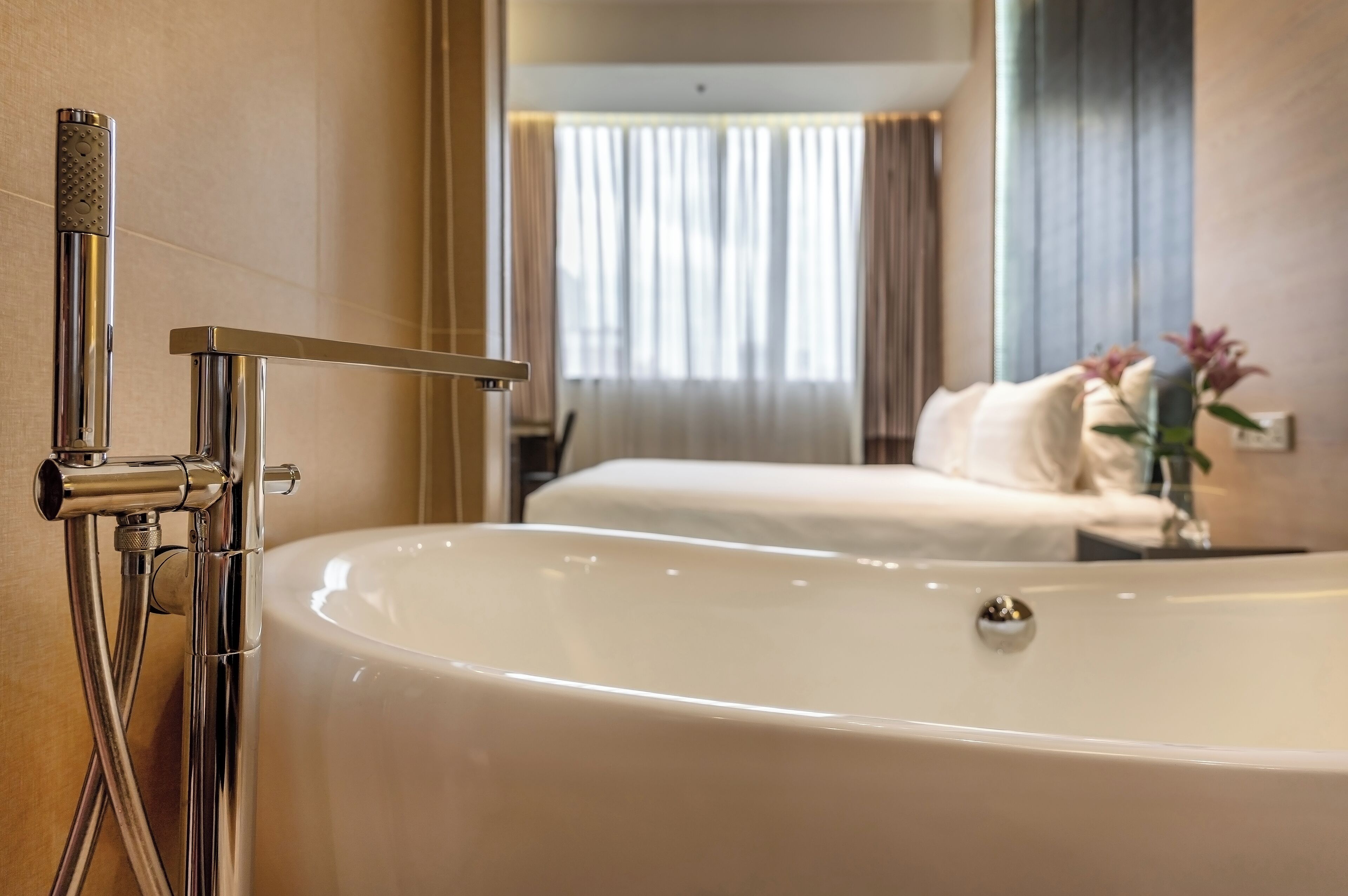 splash room | bathroom | free toiletries, hair dryer, bathrobes, slippers