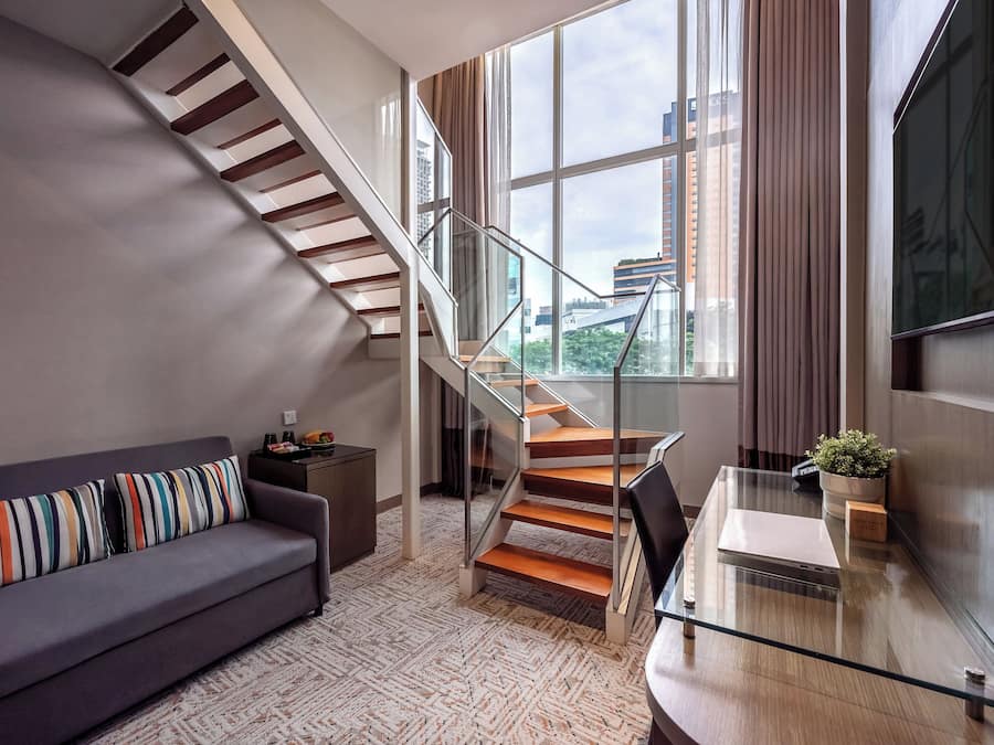 Loft King | Minibar, in-room safe, desk, laptop workspace