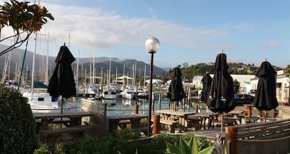 Harbourside Lodge