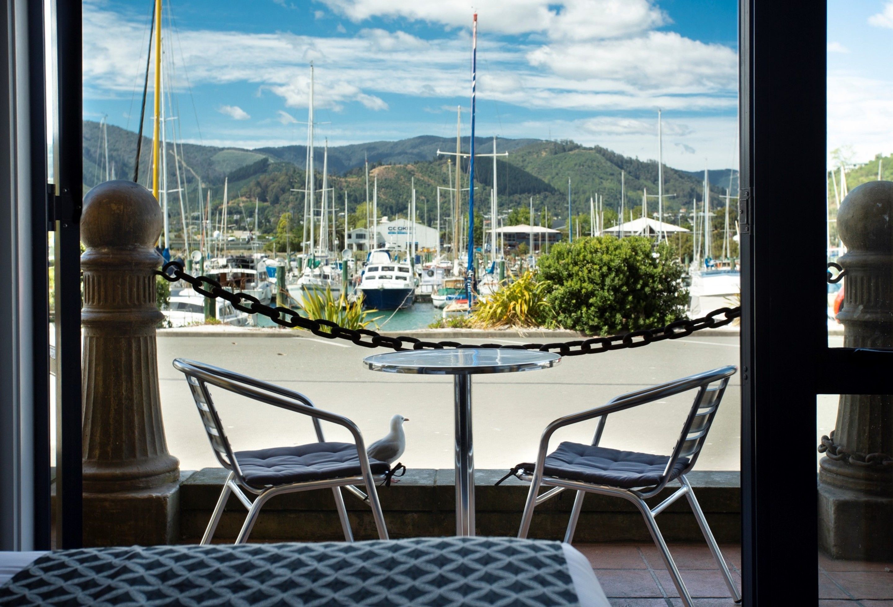 studio, 1 king bed, partial ocean view, ground floor | water view