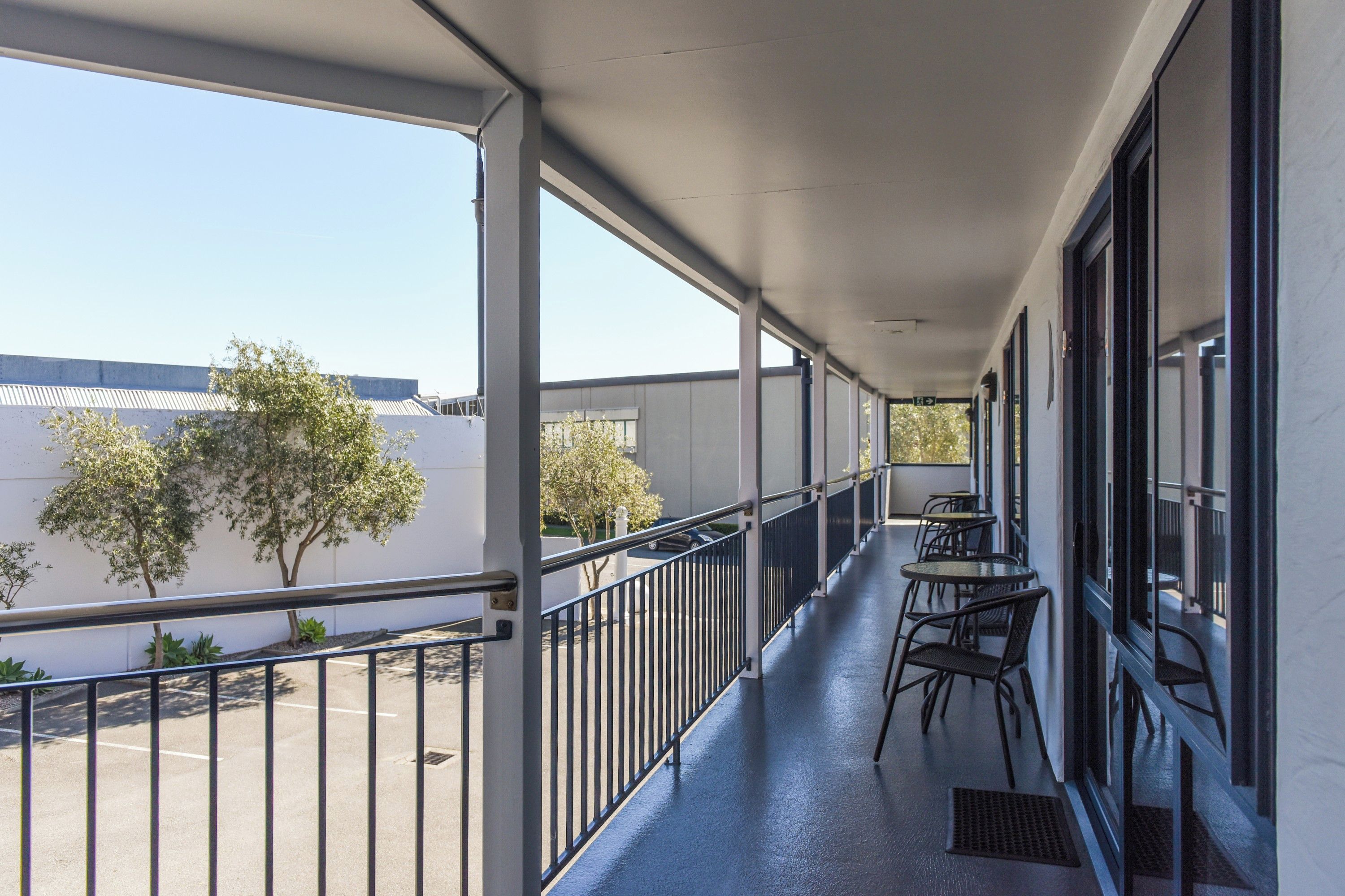 Standard Studio, Courtyard Area | Terrace/patio
