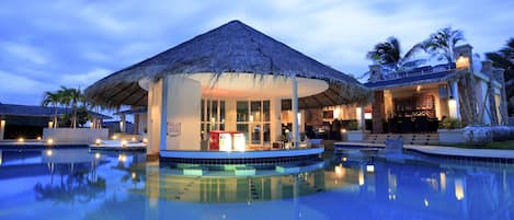 Bar en bord de piscine