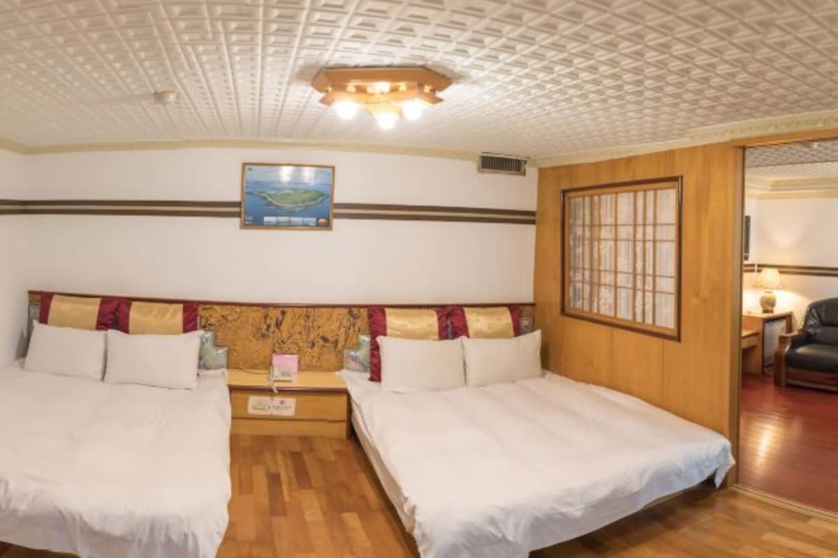 VIP Quadruple Room