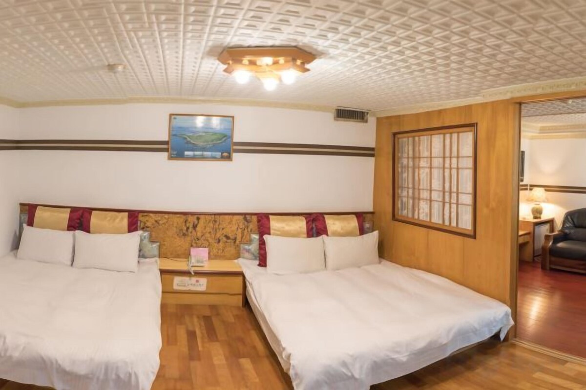 VIP Quadruple Room