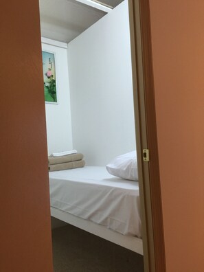 Wifi gratis y ropa de cama