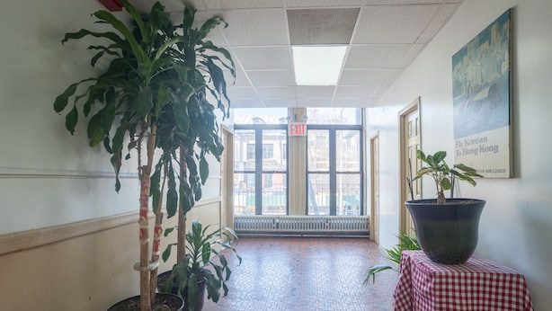 Interior entrance - Bowery Grand Hotel - Hostel (New York)