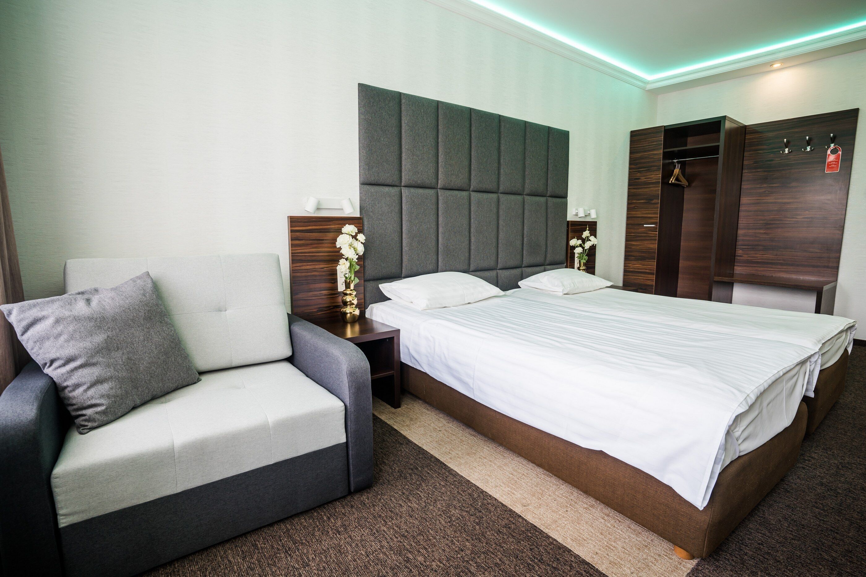 Schreibtisch, Bügeleisen/Bügelbrett, Zustellbetten, kostenloses WLAN