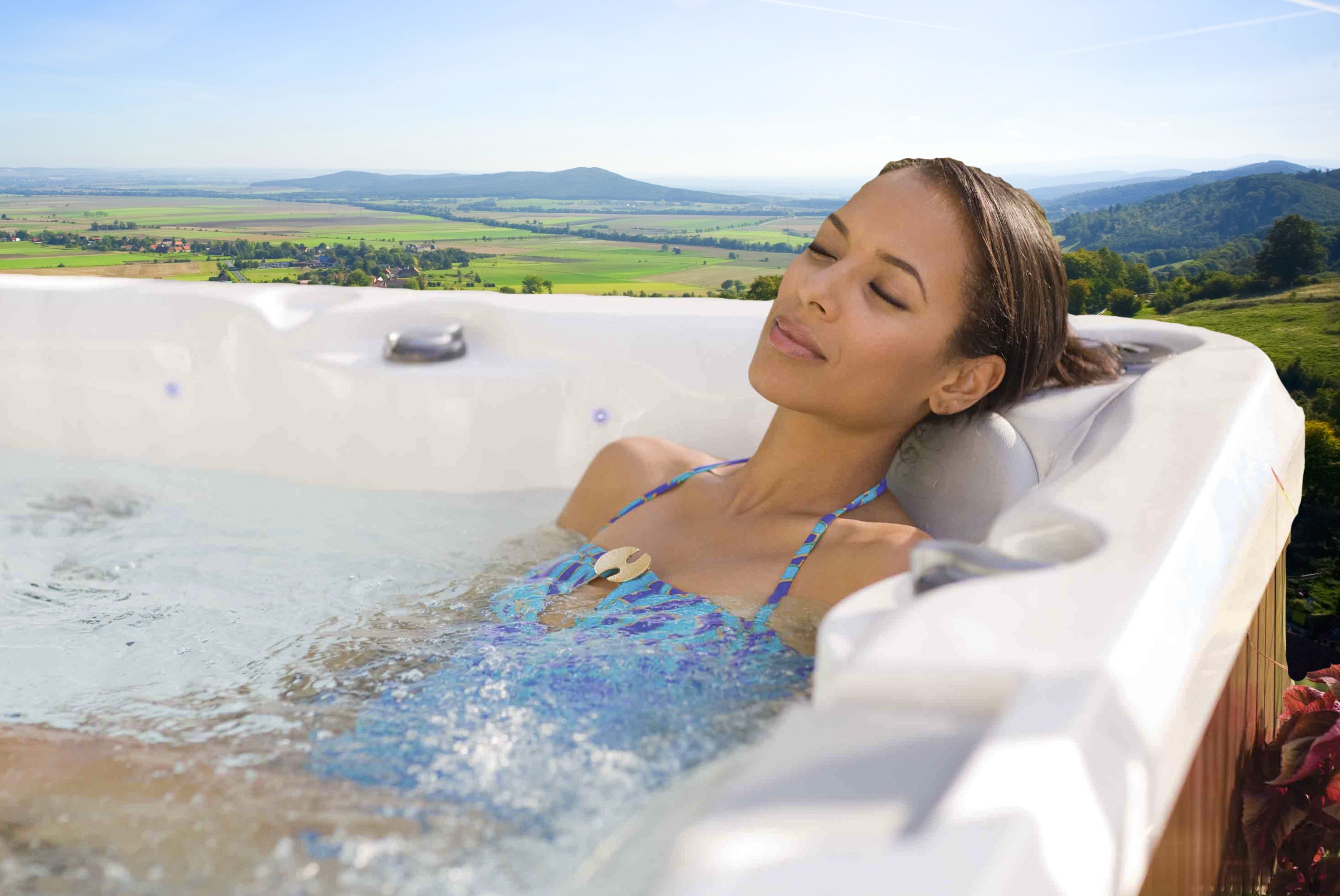 Couples treatment rooms, sauna, hot stone massages, body scrubs, facials